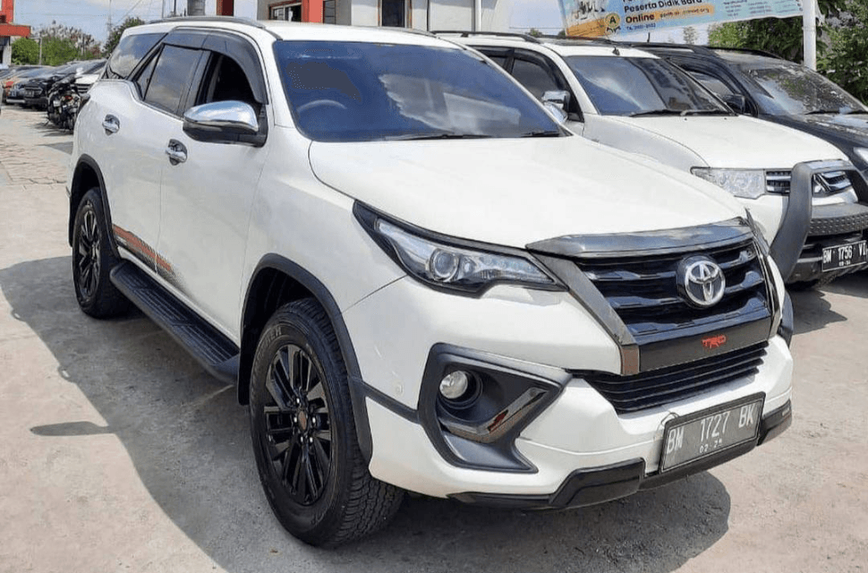 Fortuner VRZ thumbnail 2